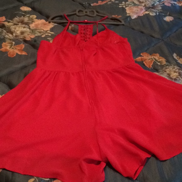 Cute red romper - Picture 4 of 6